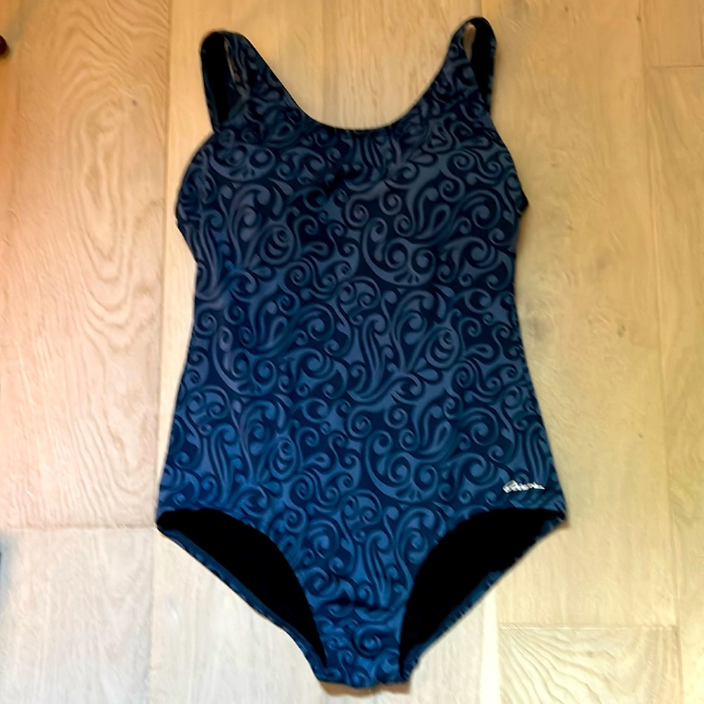 Ocean Aqua Shape 1 piece bathing suit. Sz 10
